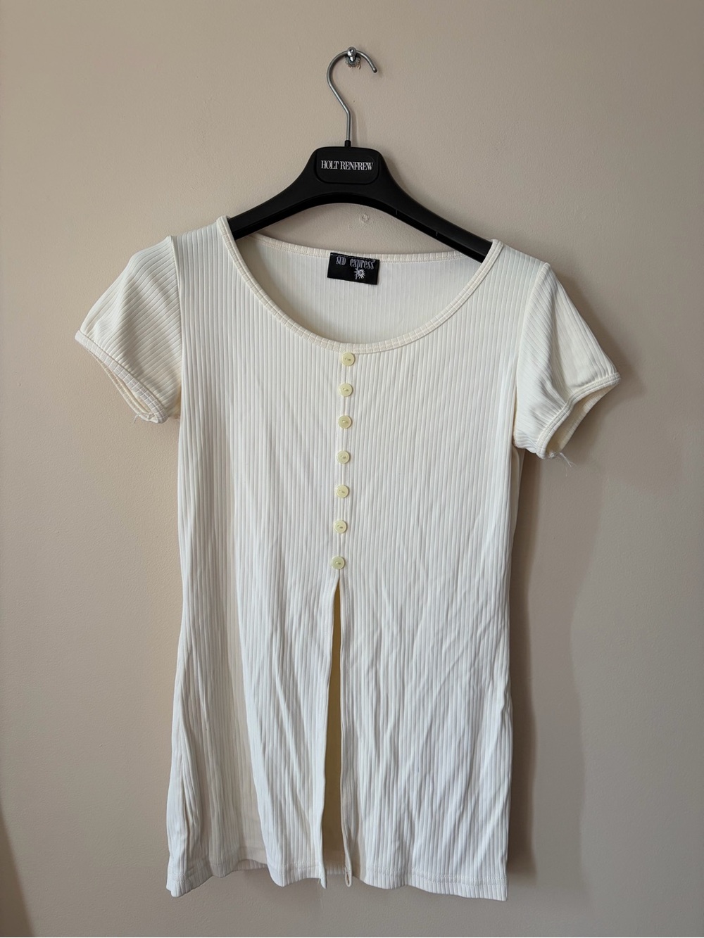 Sud express- Rue21 Cream Ribbed Button-Front Short Sleeve Top